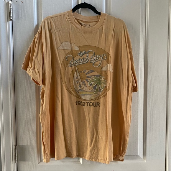 Abercrombie & Fitch Tops - Abercrombie & Fitch Beach Boys Tee